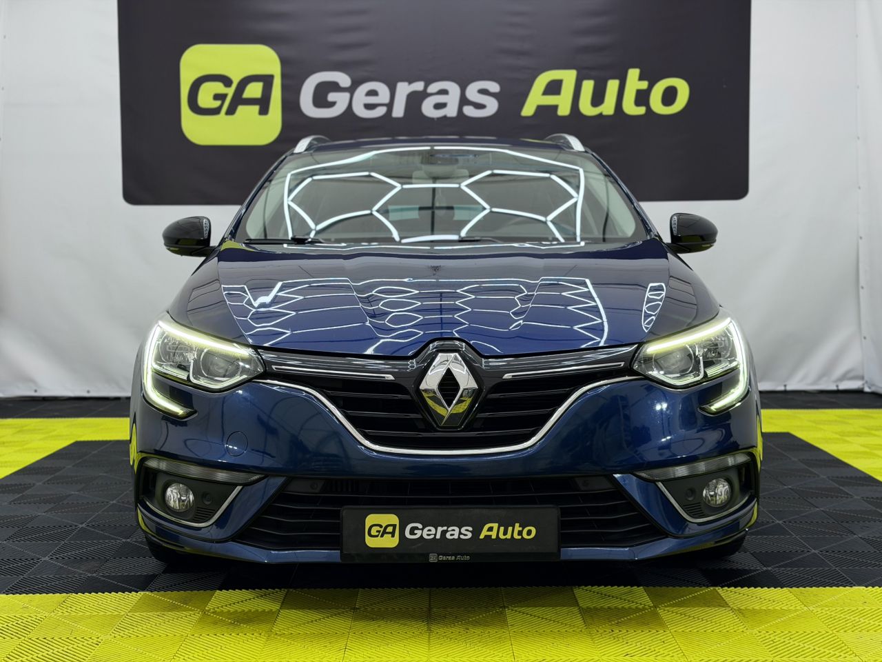 Renault Megane | 1