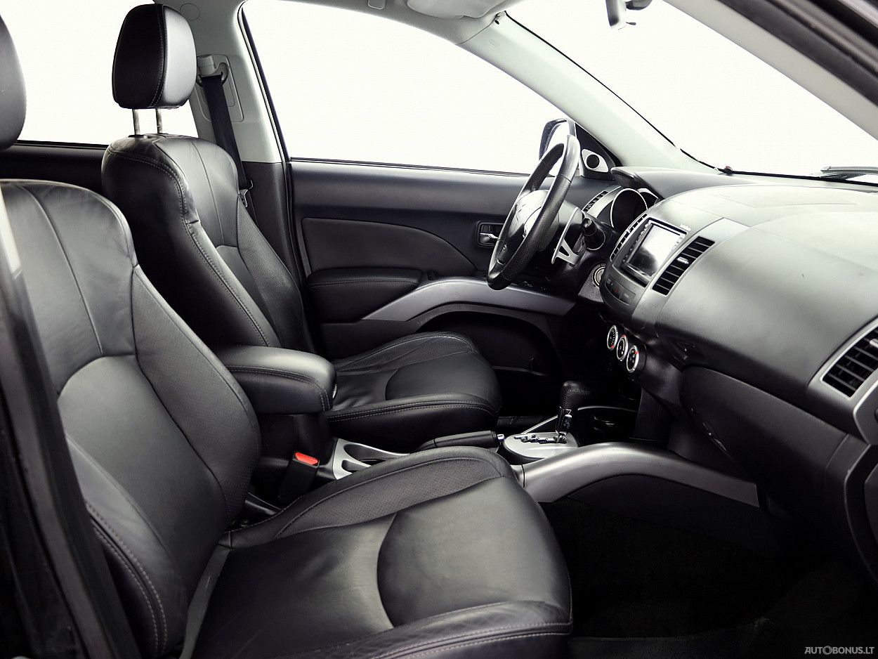 Citroen C-Crosser  | 5