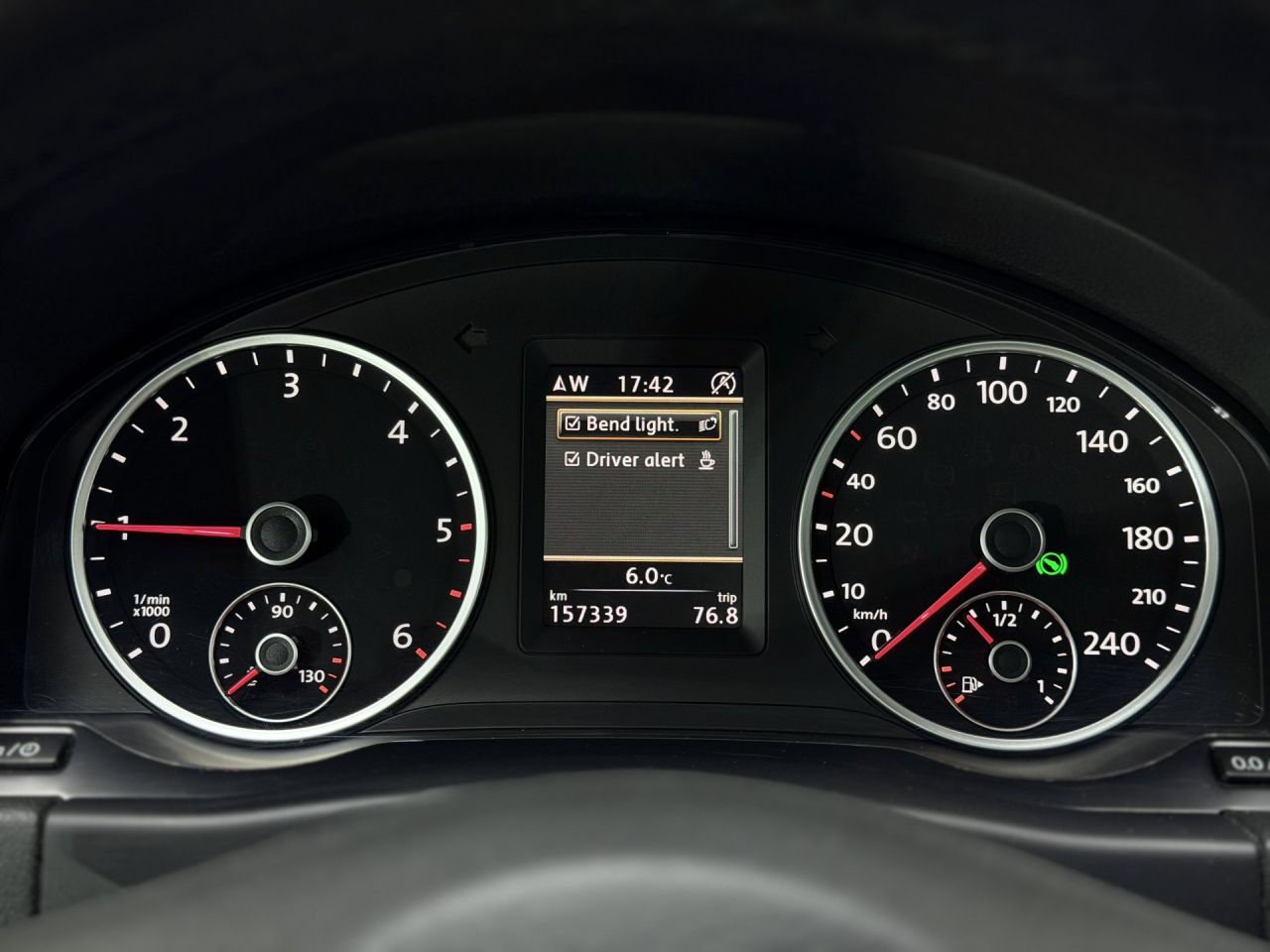 Volkswagen Tiguan | 27