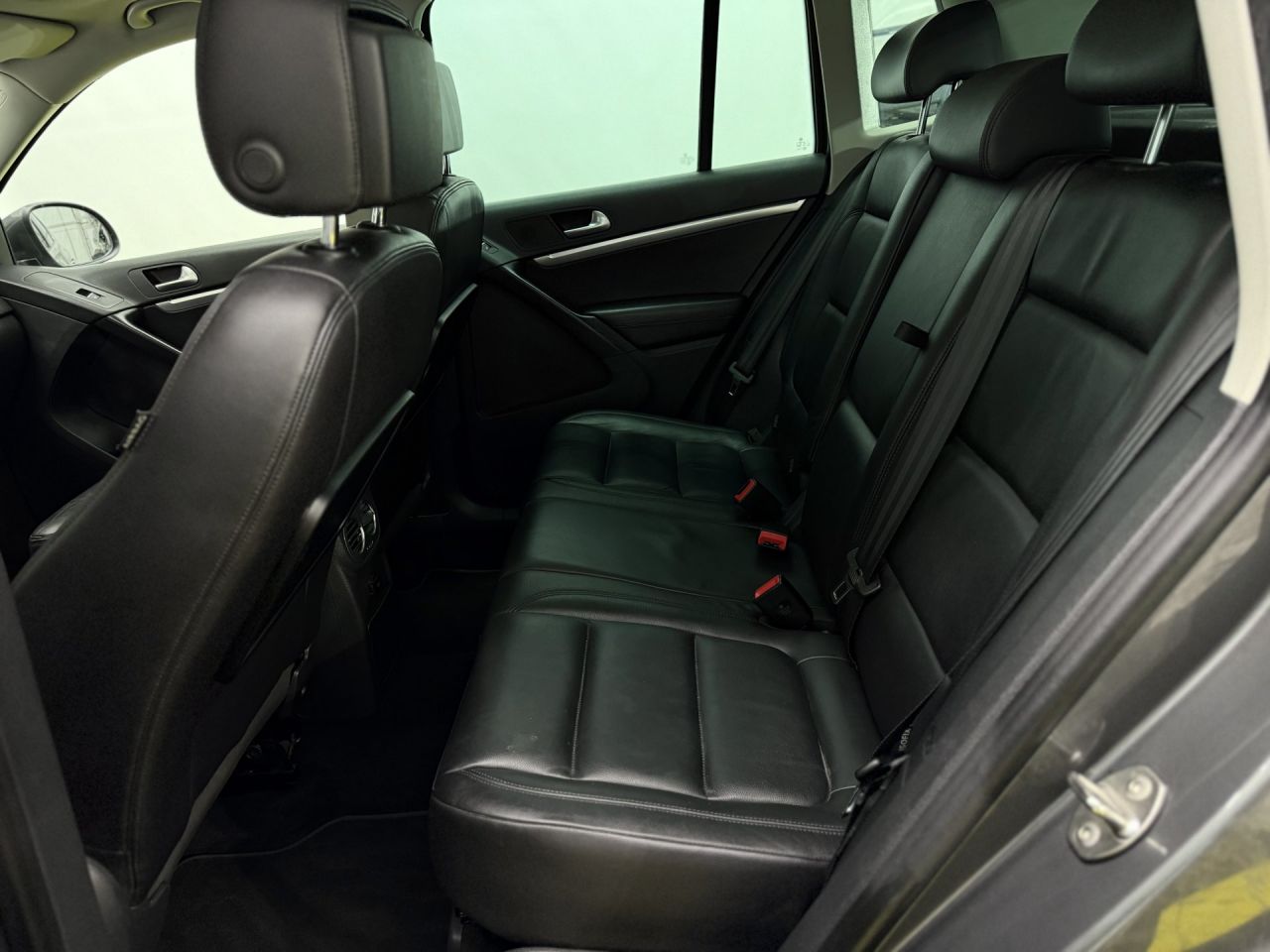 Volkswagen Tiguan | 10