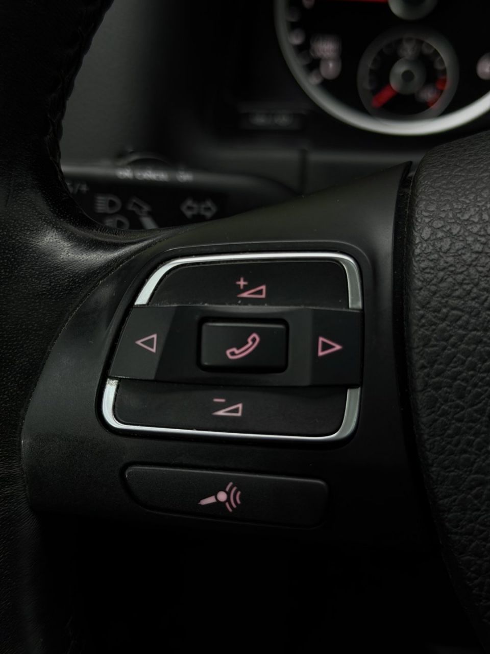 Volkswagen Tiguan | 26