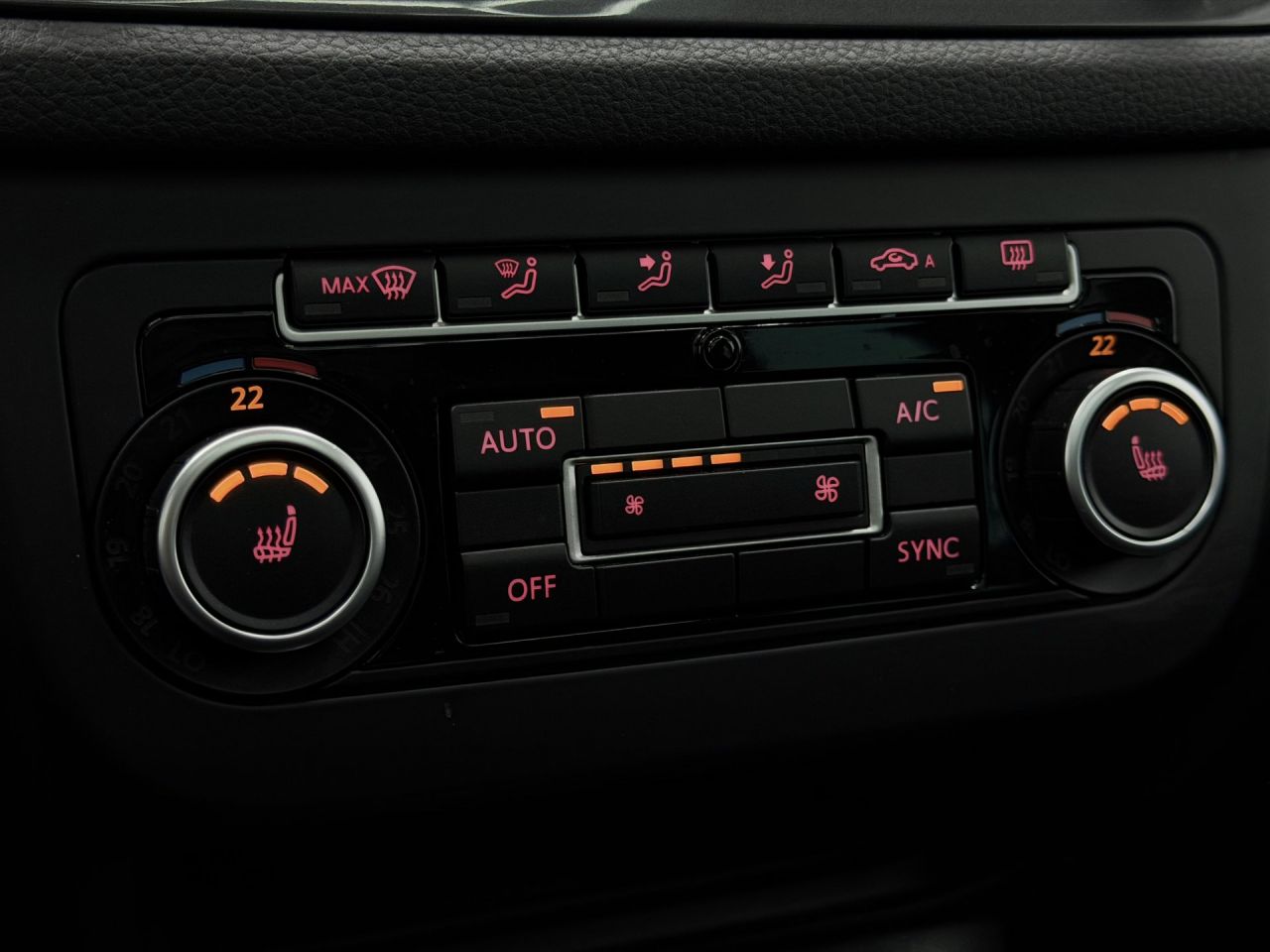 Volkswagen Tiguan | 23