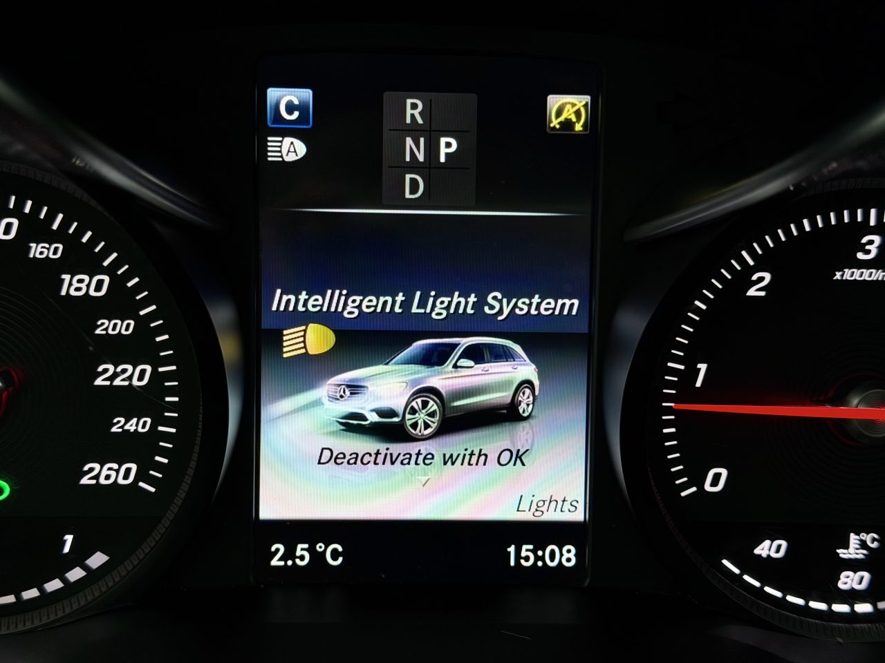 Mercedes-Benz GLC250 | 31