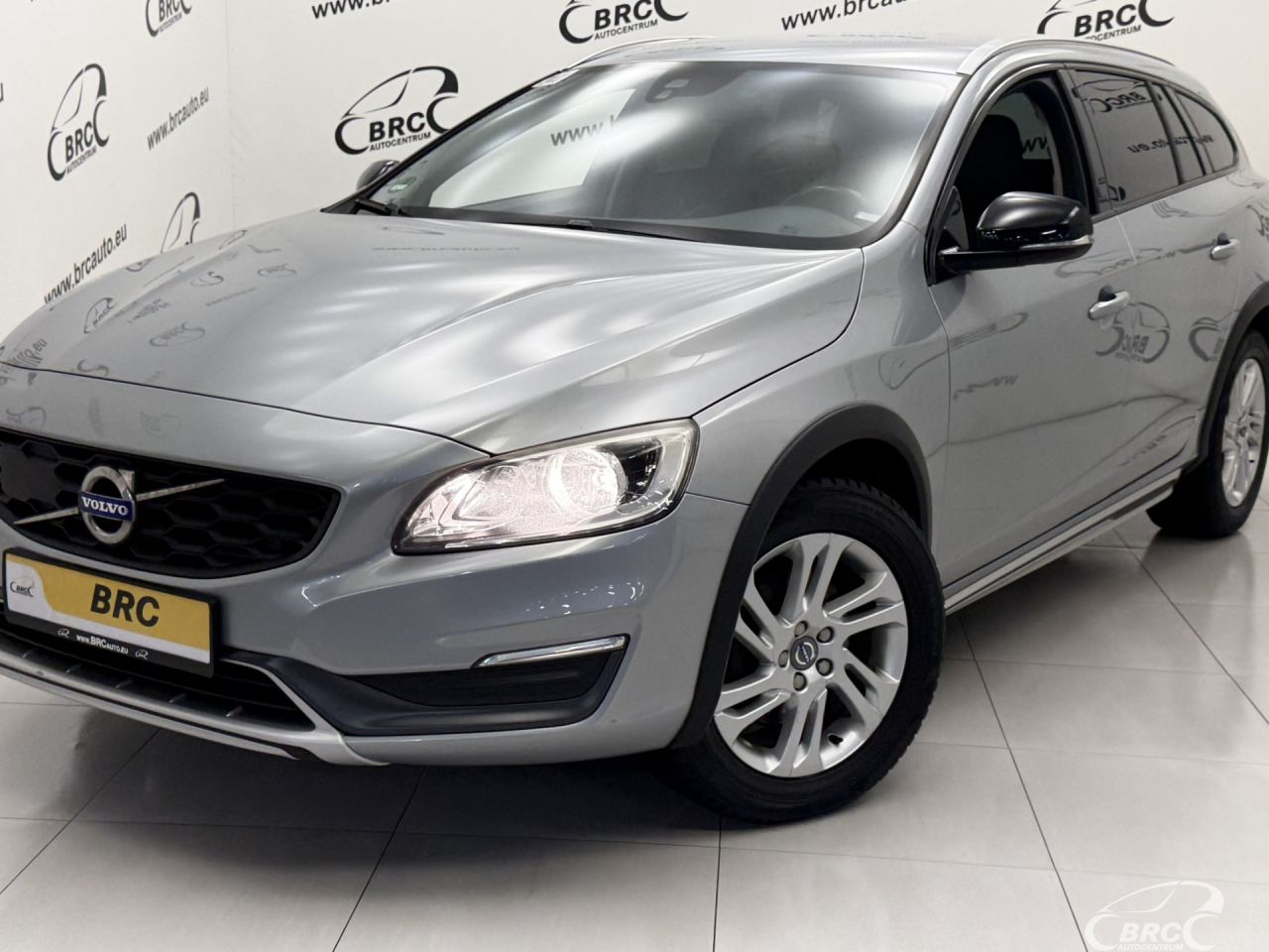Volvo V60 | 44