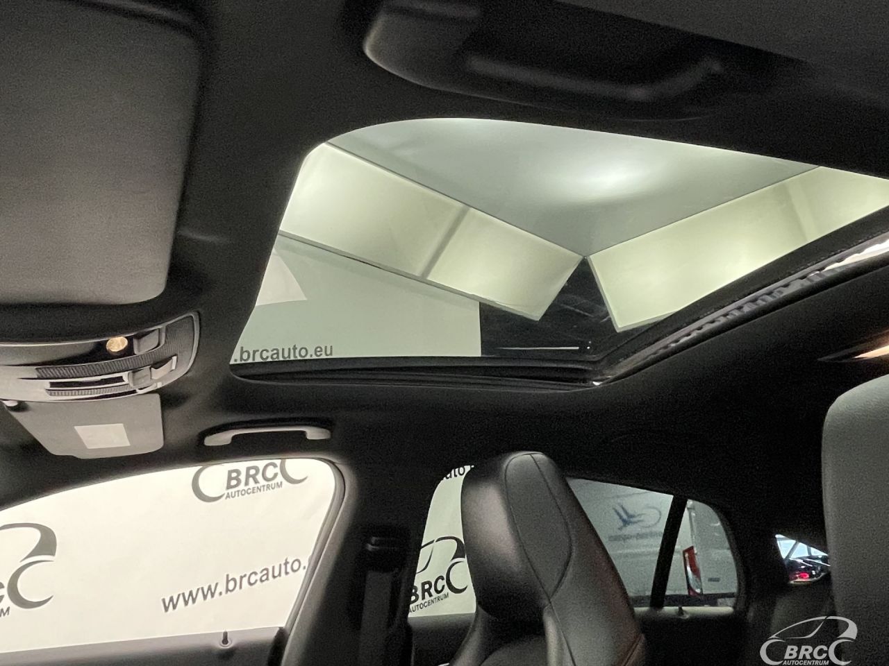 Mercedes-Benz CLA220 | 23