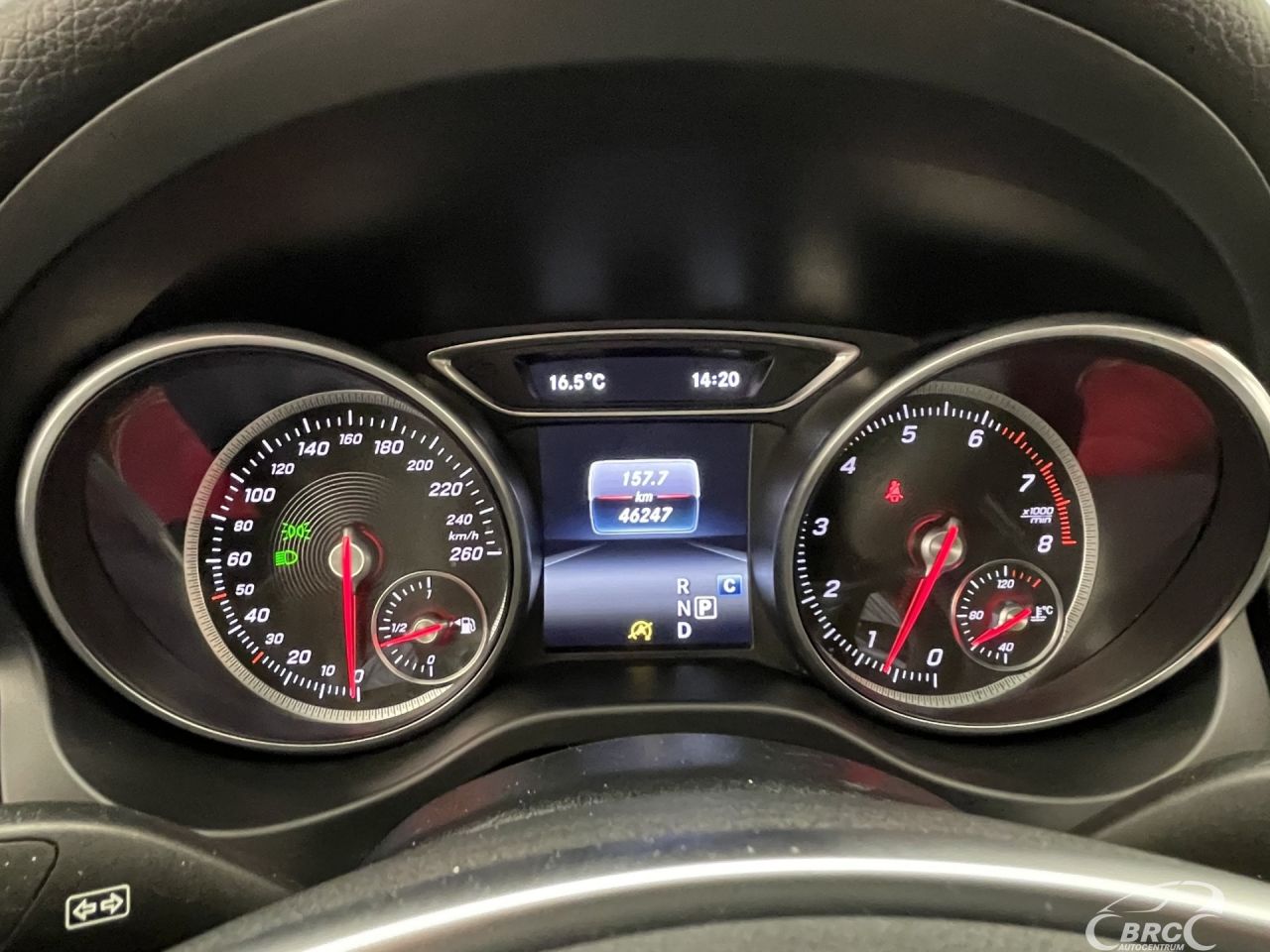 Mercedes-Benz CLA220 | 29
