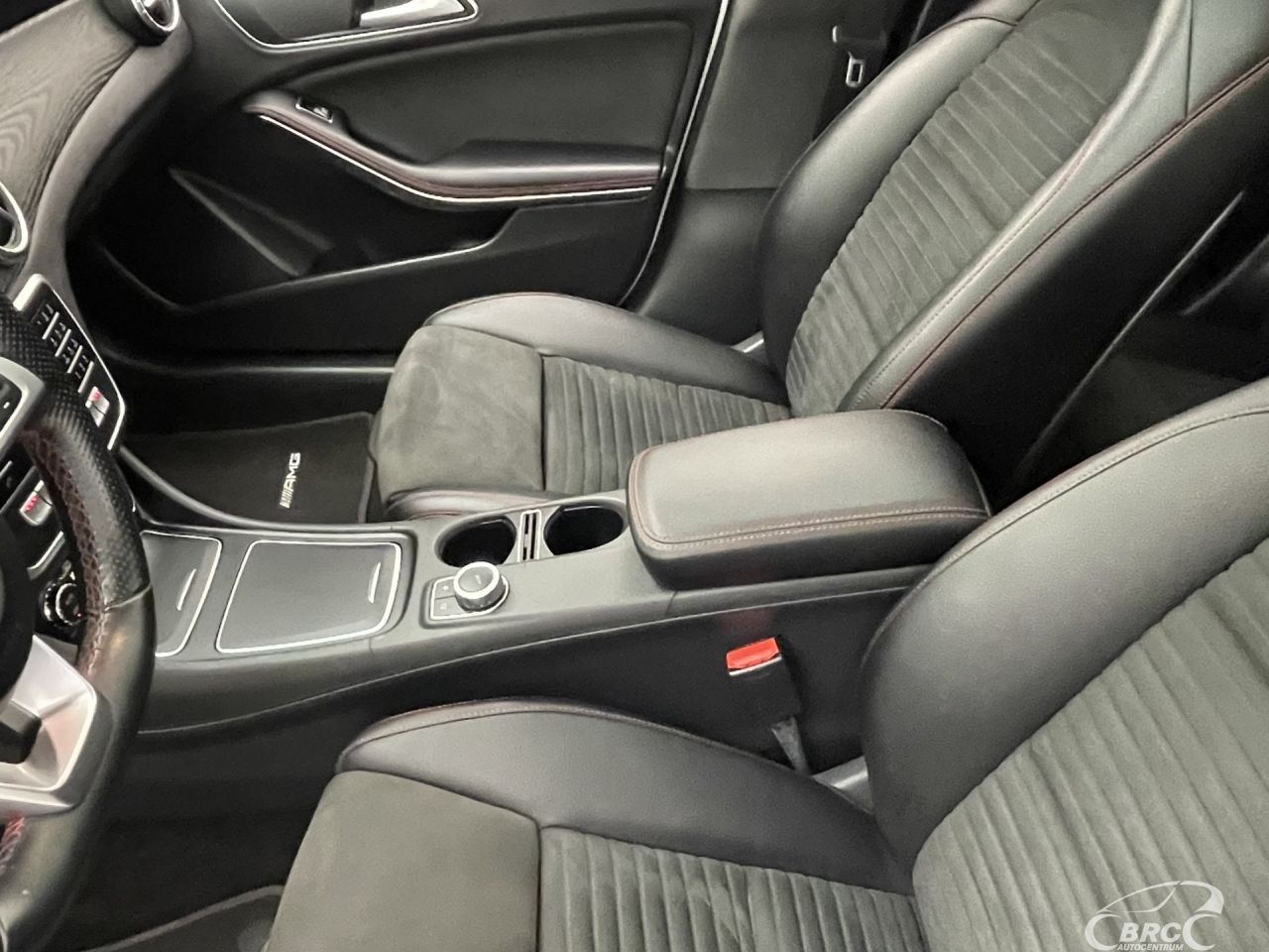 Mercedes-Benz CLA220 | 22