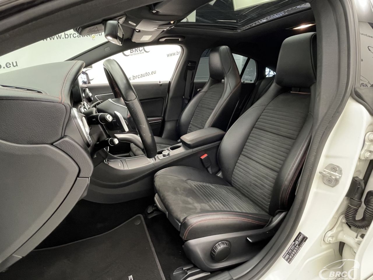 Mercedes-Benz CLA220 | 21