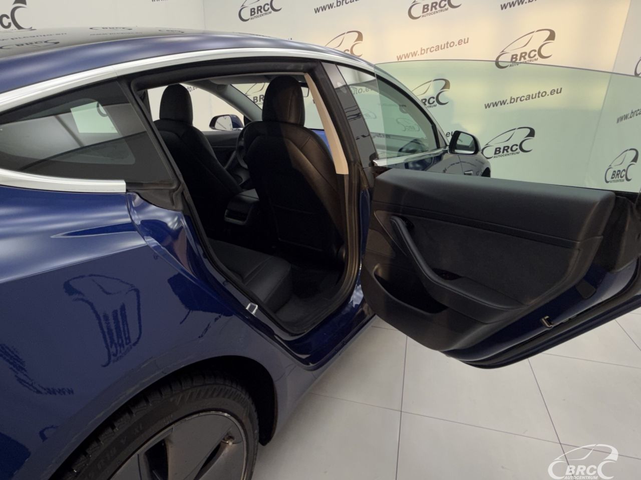 Tesla Model 3 | 11
