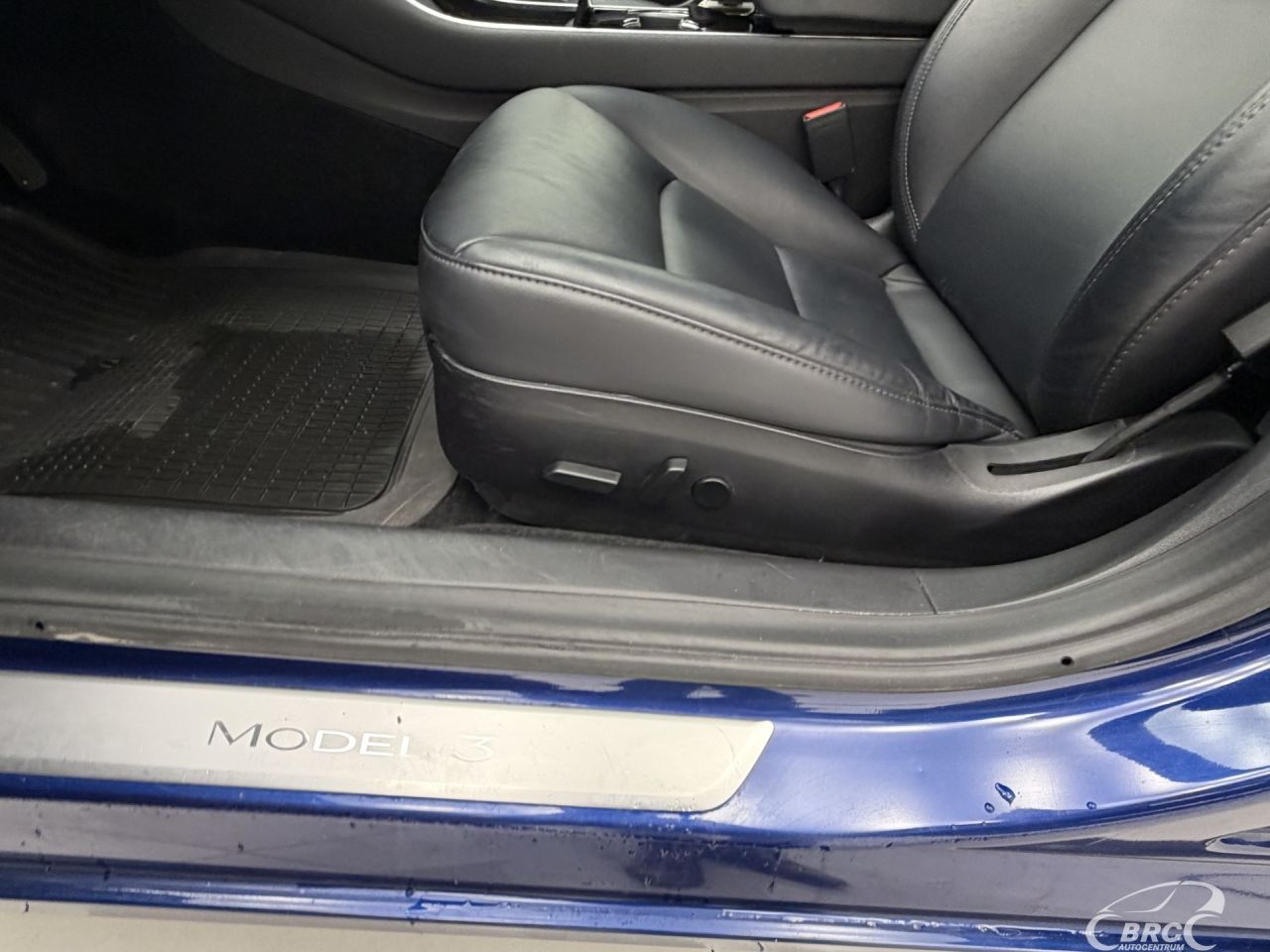 Tesla Model 3 | 19