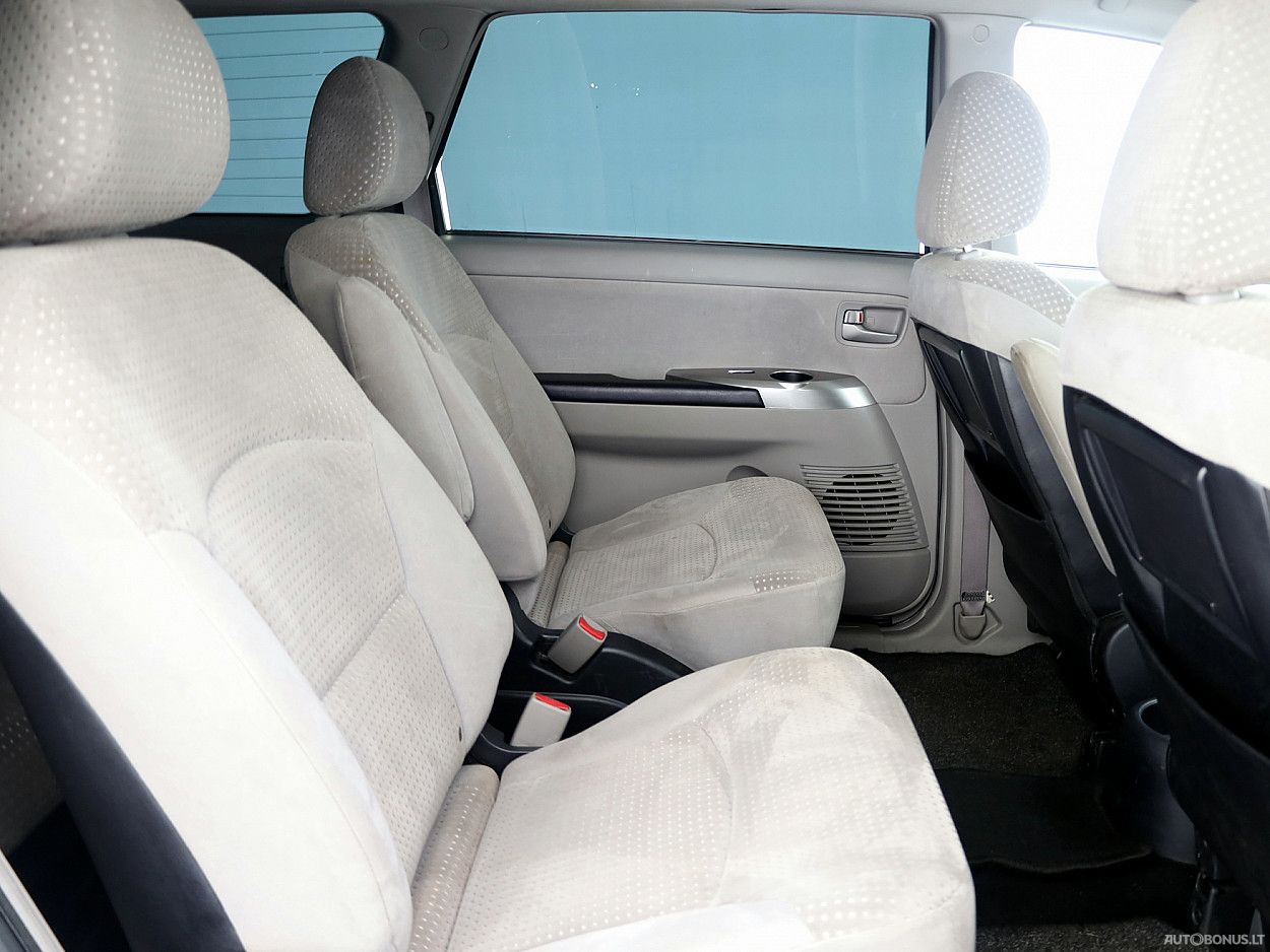 Mitsubishi Grandis | 6