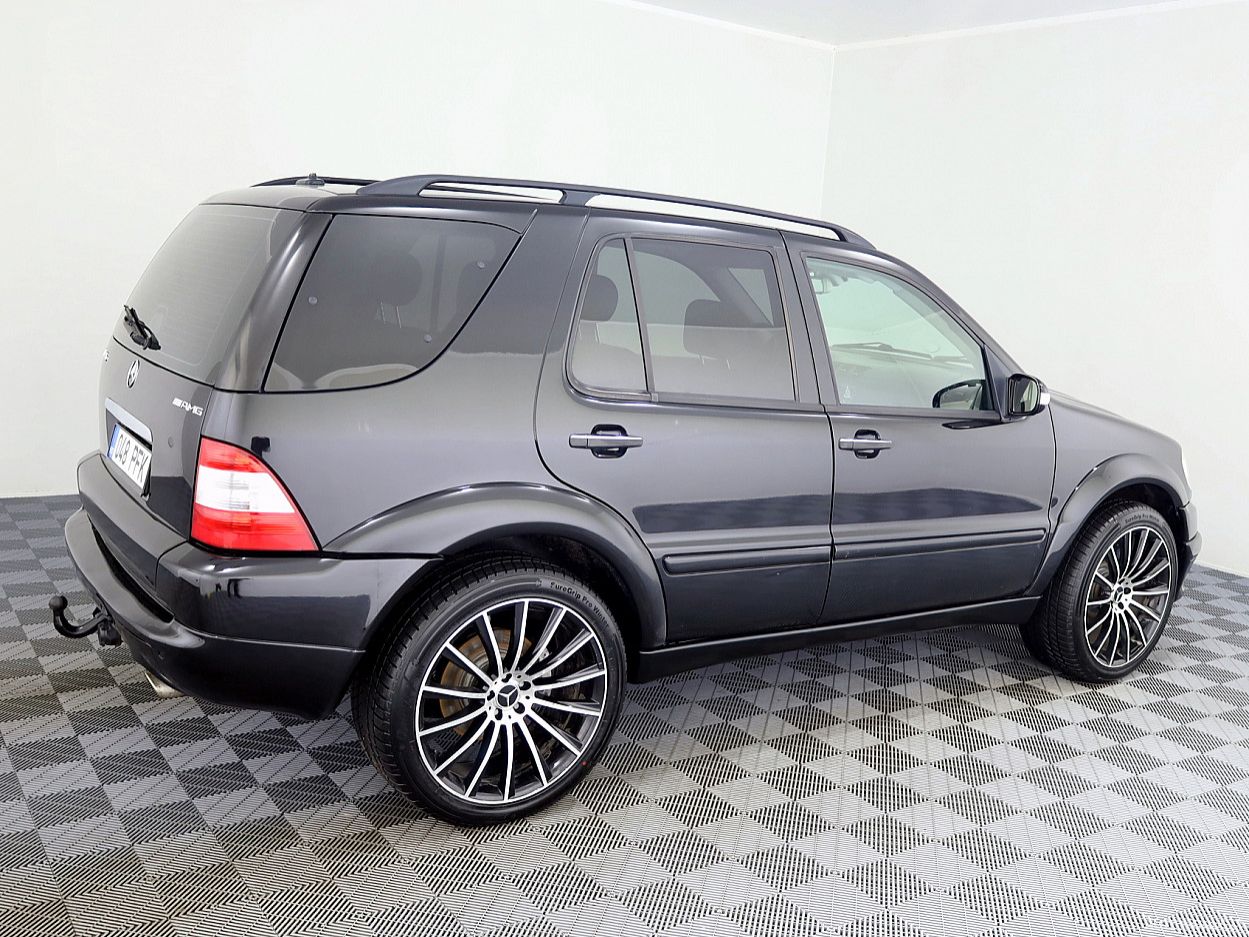 Mercedes-Benz ML55 AMG | 2