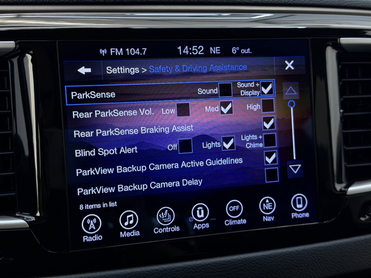 Chrysler Pacifica | 28