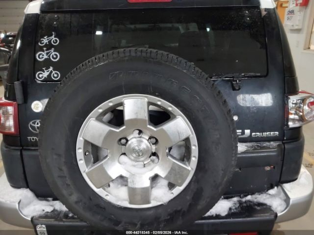 Toyota FJ Cruiser | 15