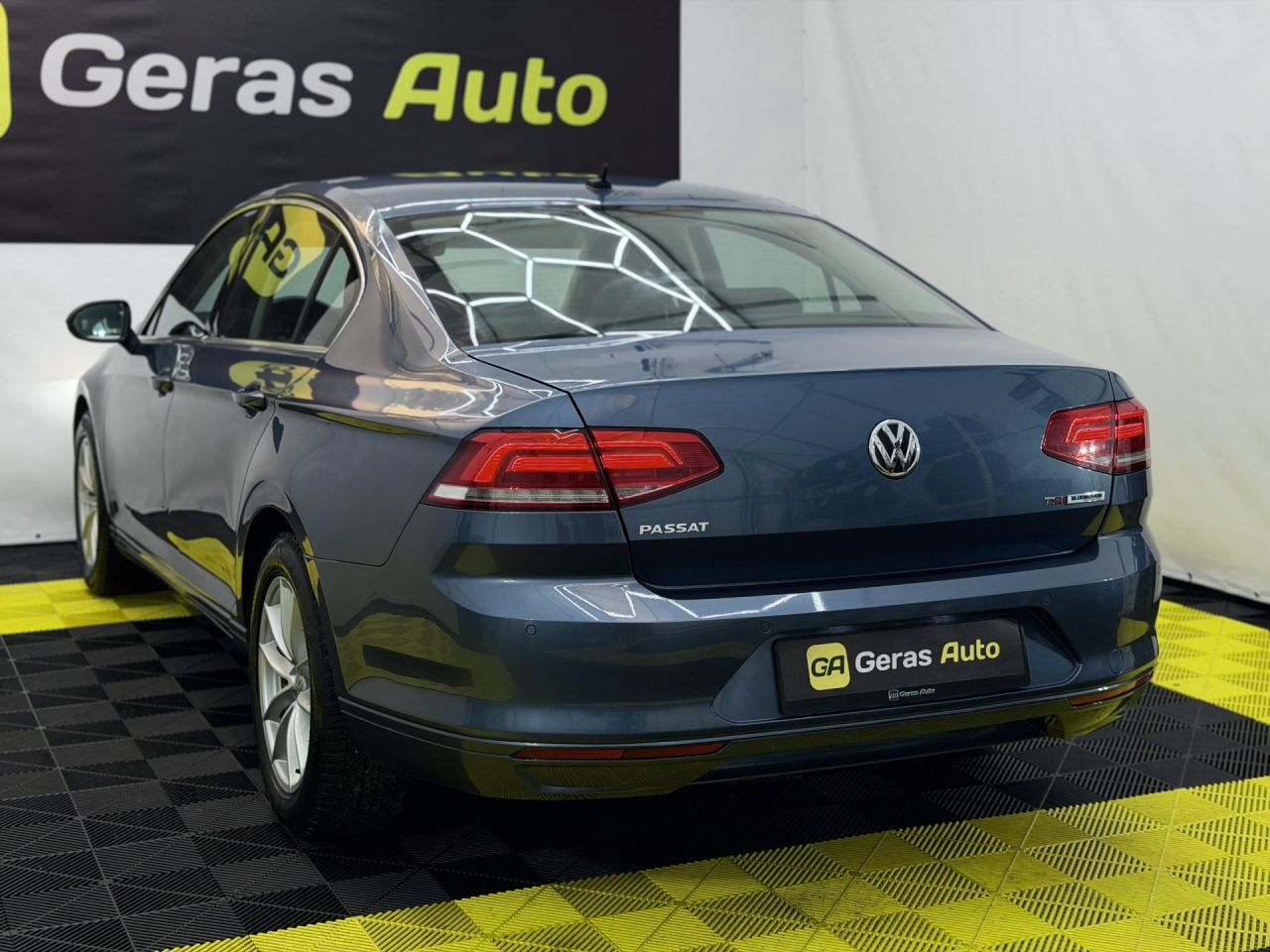 Volkswagen Passat | 5