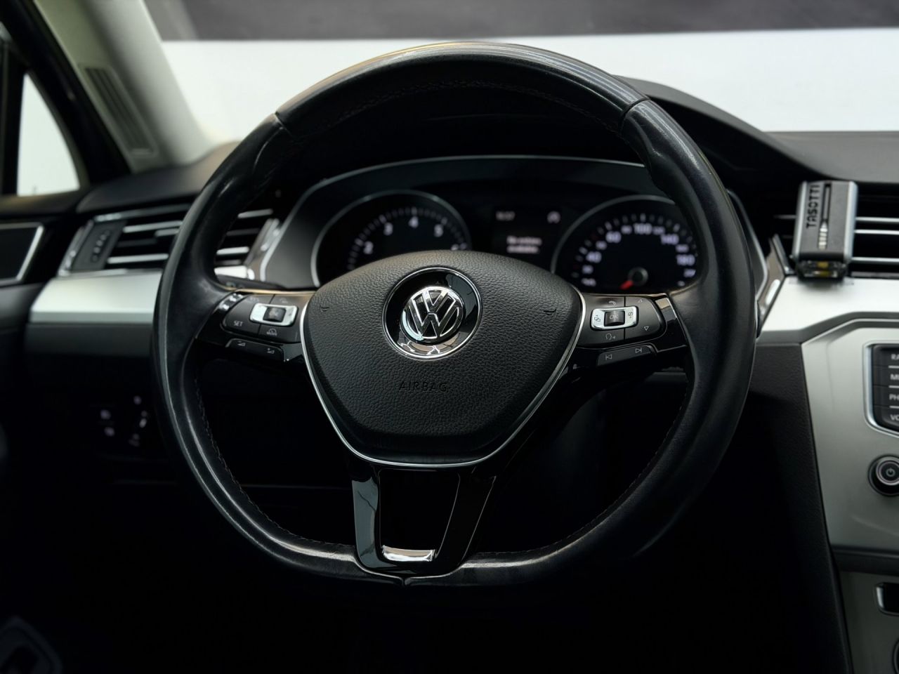 Volkswagen Passat | 16