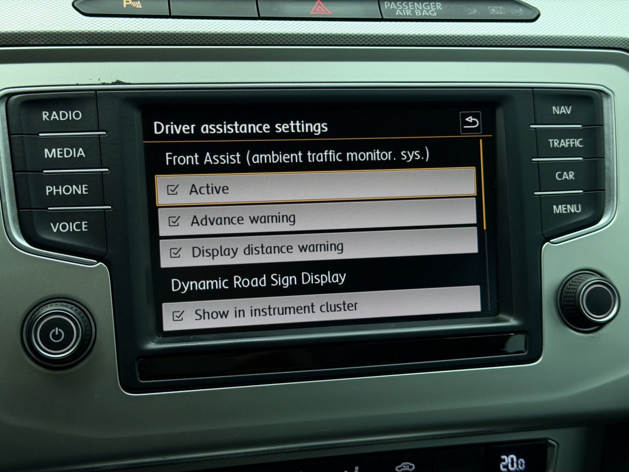 Volkswagen Passat | 23