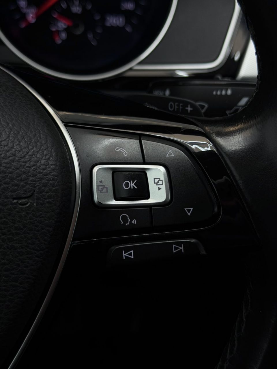 Volkswagen Passat | 27