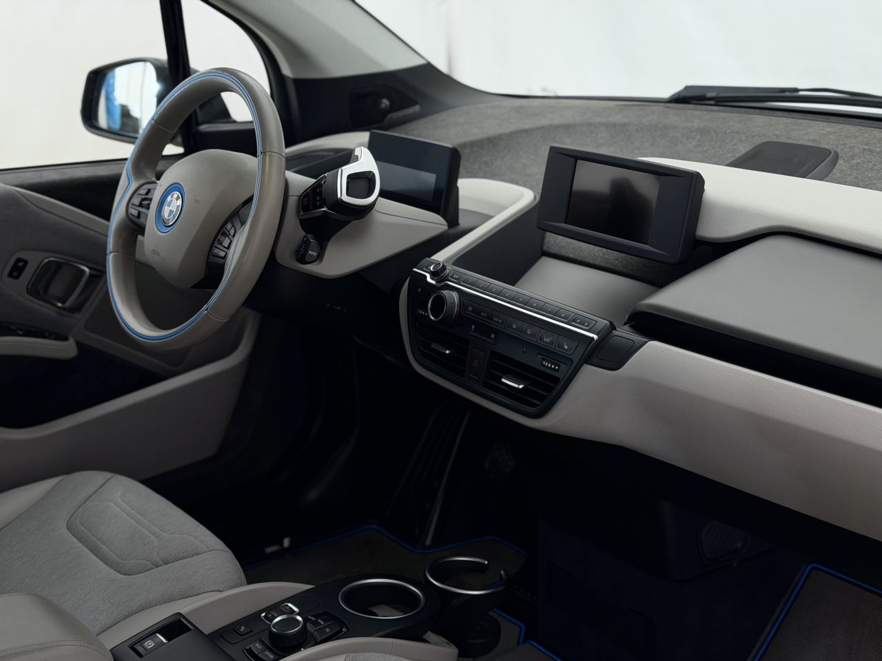 BMW i3 | 13