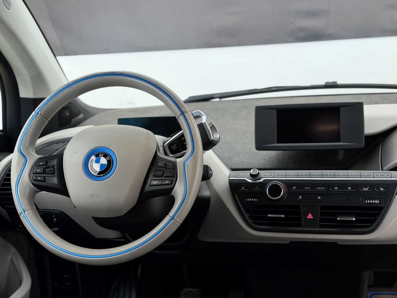 BMW i3 | 14