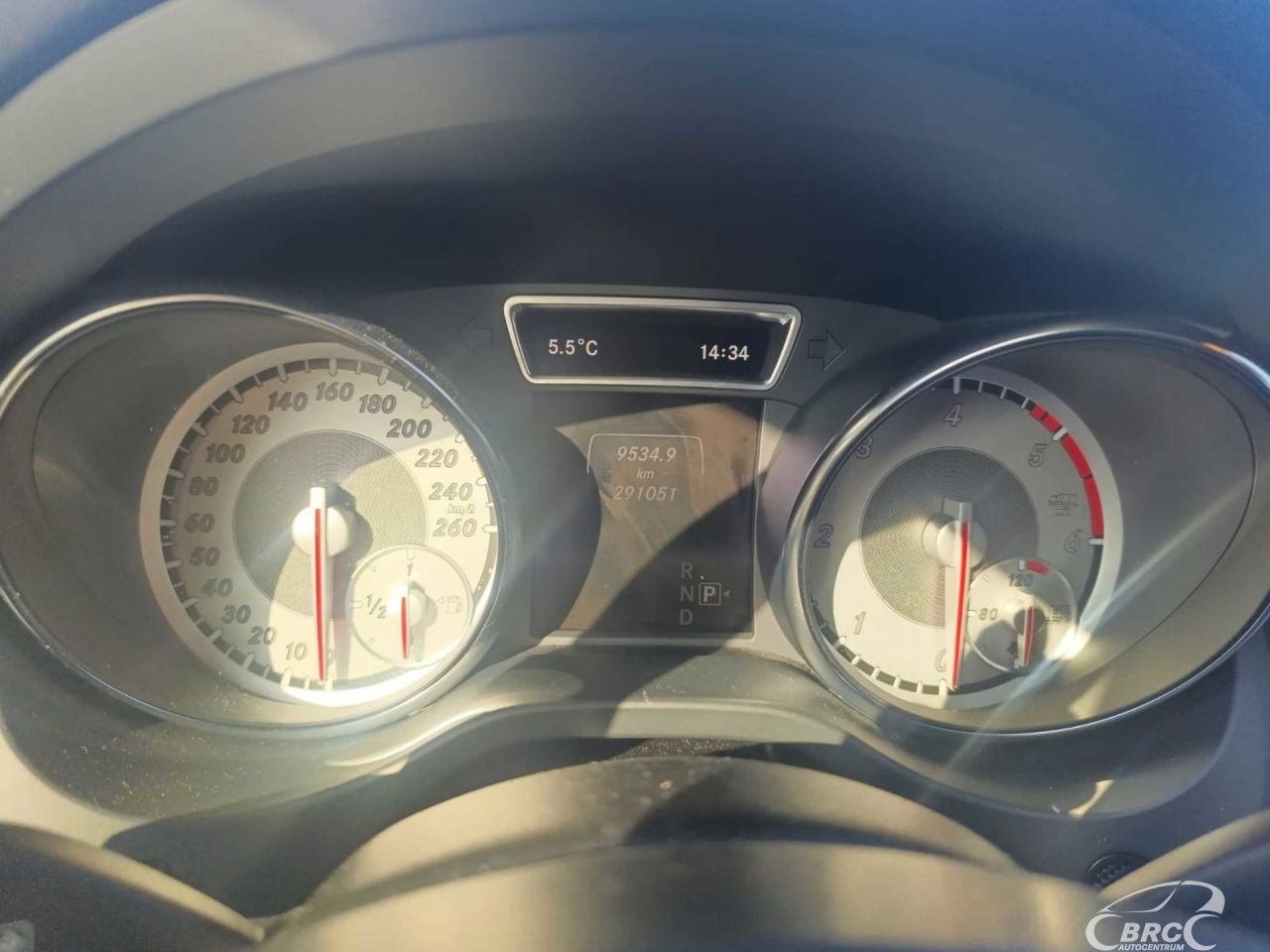 Mercedes-Benz GLA220 | 11