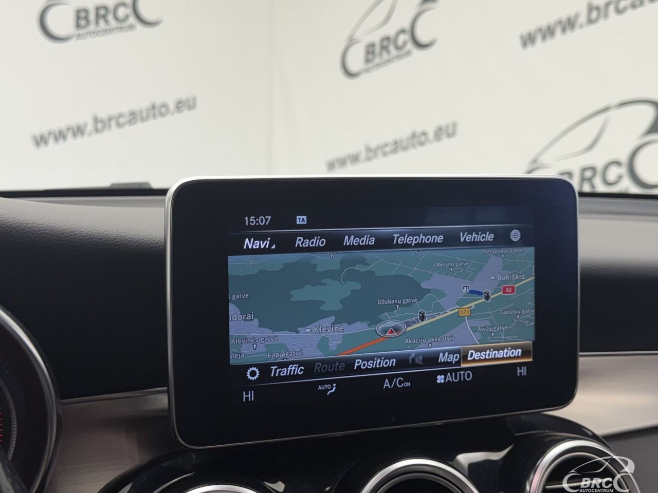 Mercedes-Benz GLC250 | 32