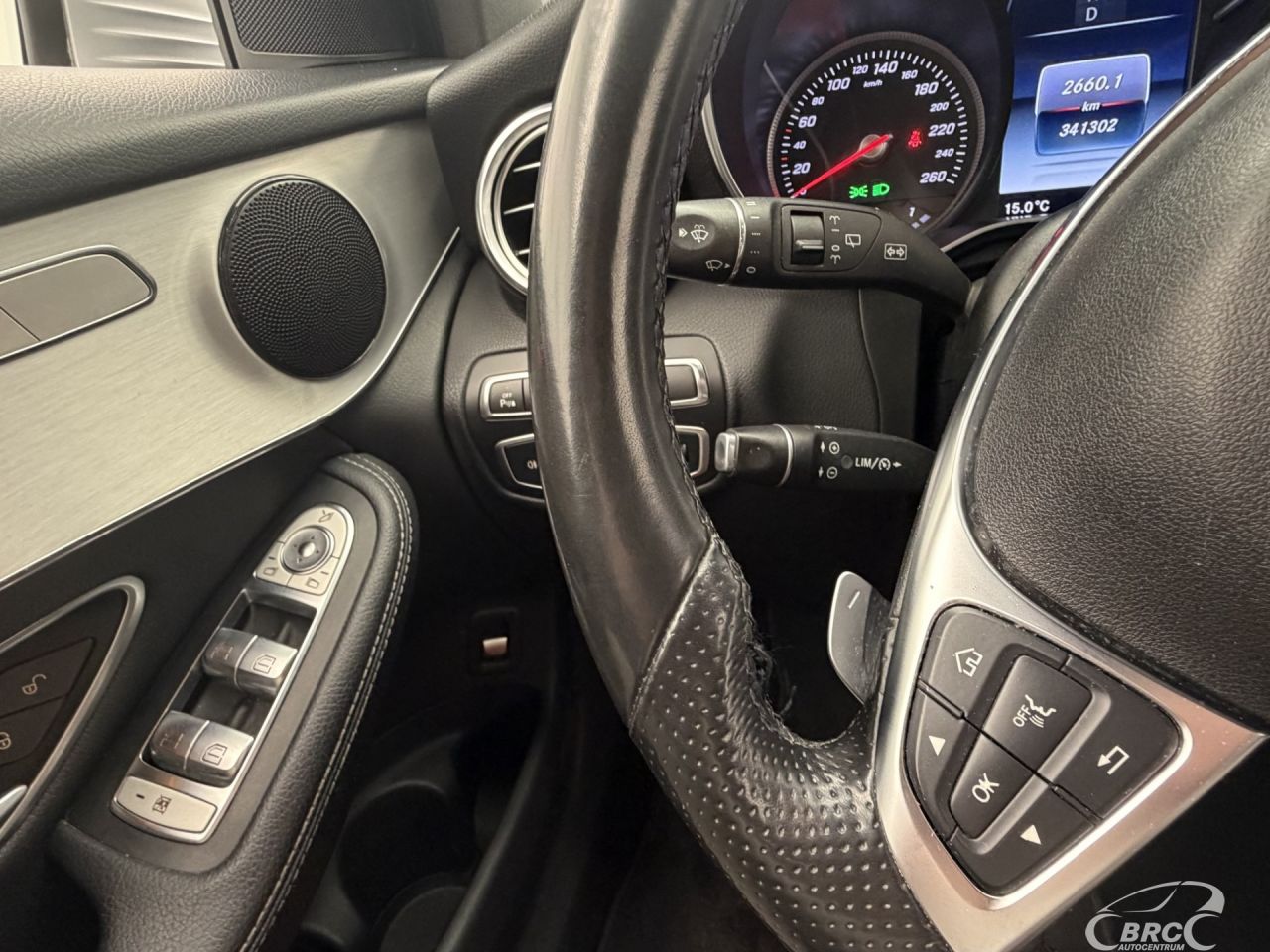 Mercedes-Benz GLC250 | 31