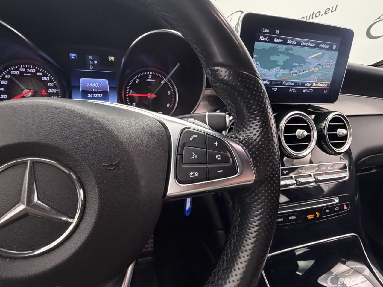 Mercedes-Benz GLC250 | 28