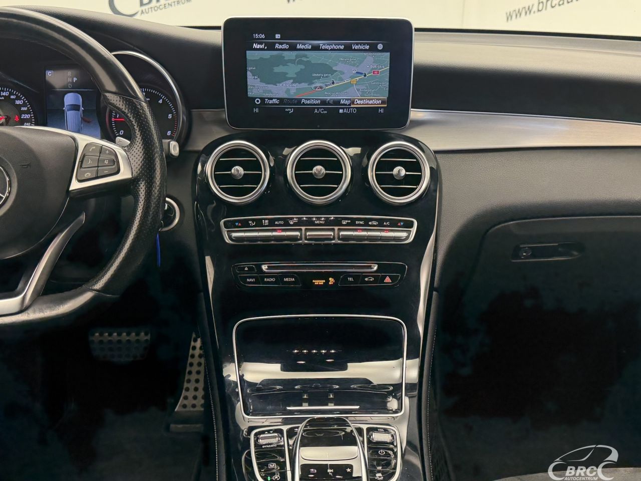 Mercedes-Benz GLC250 | 14