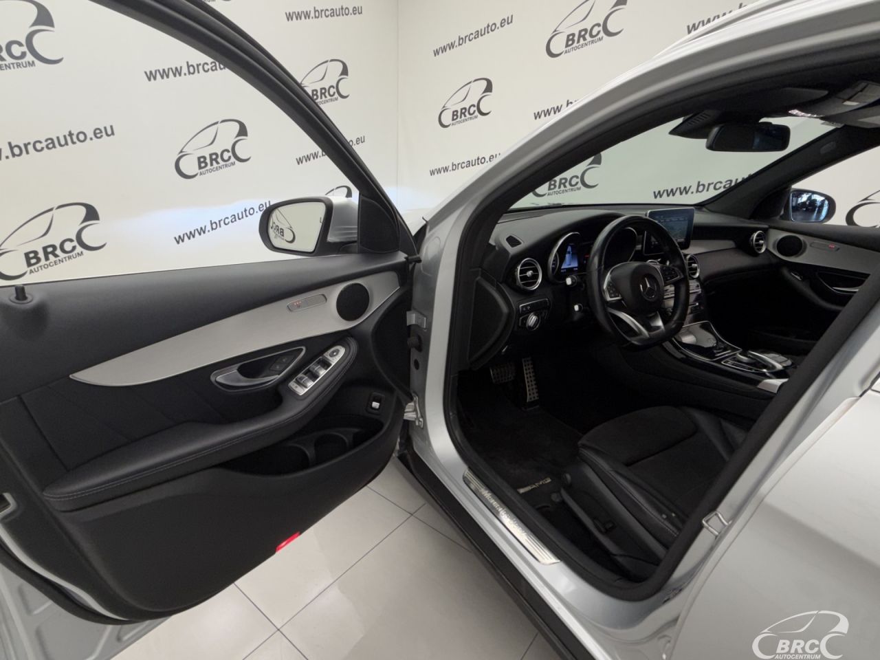 Mercedes-Benz GLC250 | 18