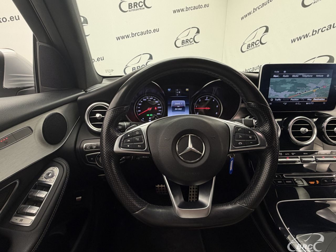 Mercedes-Benz GLC250 | 27