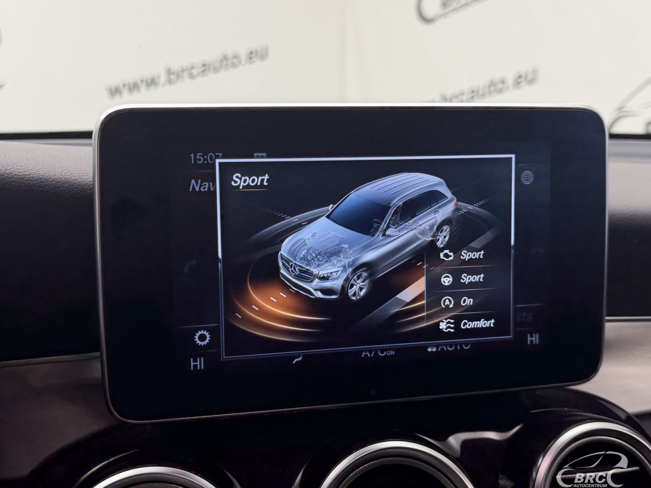 Mercedes-Benz GLC250 | 39