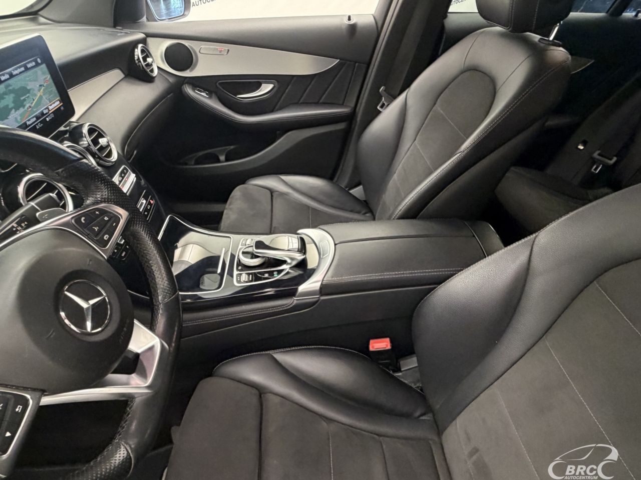 Mercedes-Benz GLC250 | 23