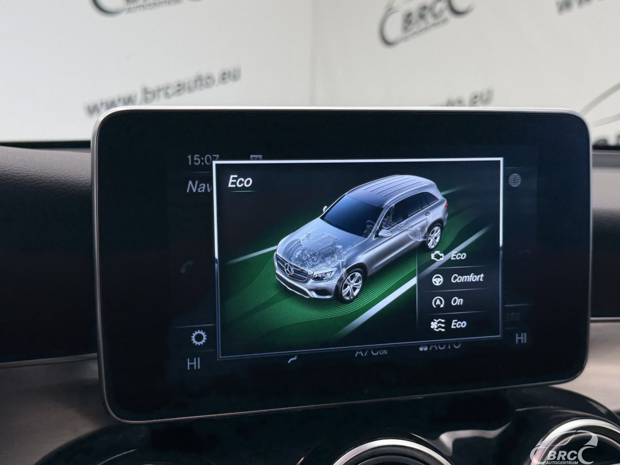 Mercedes-Benz GLC250 | 37