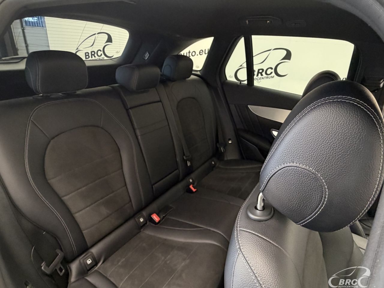 Mercedes-Benz GLC250 | 12
