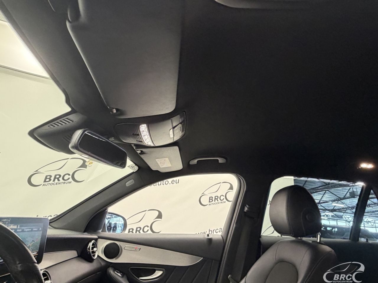 Mercedes-Benz GLC250 | 24