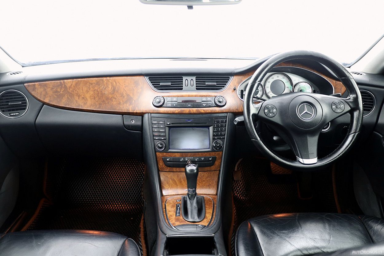Mercedes-Benz CLS320 | 4