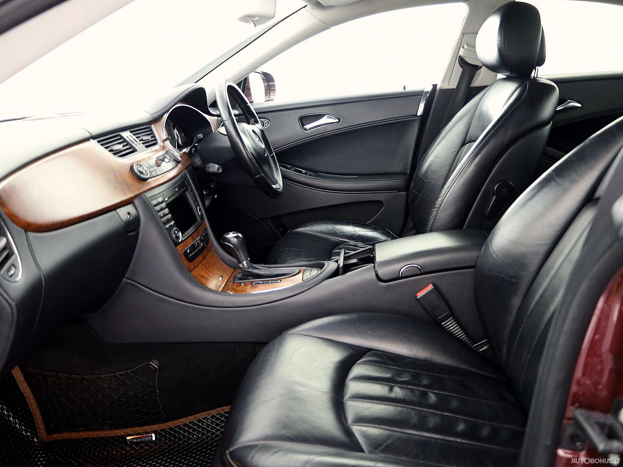 Mercedes-Benz CLS320 | 5