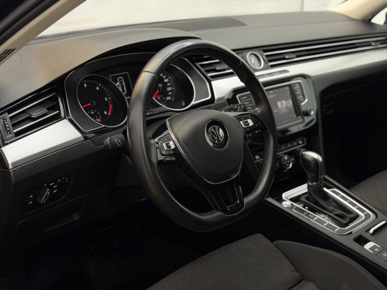Volkswagen Passat | 8