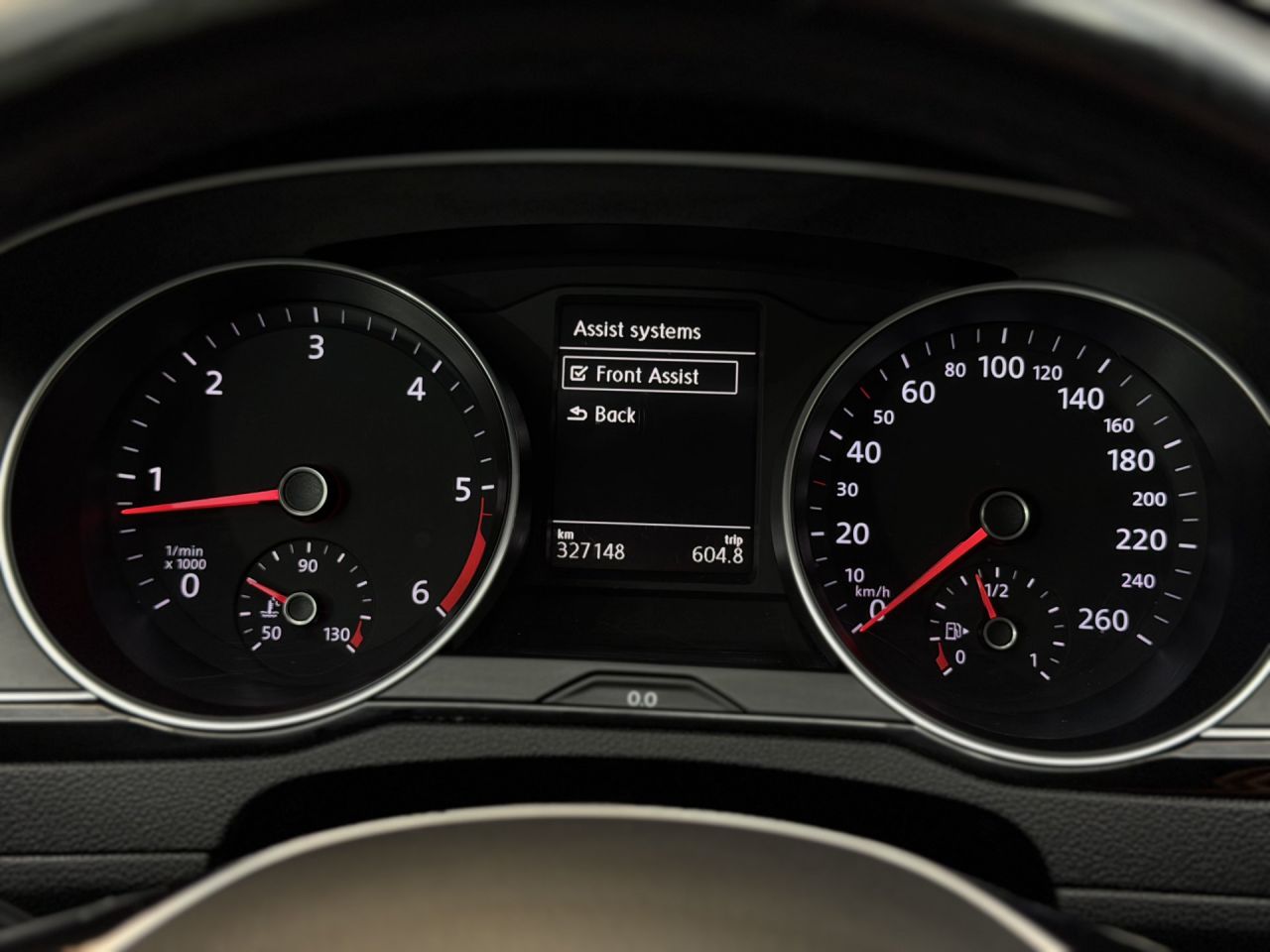 Volkswagen Passat | 25