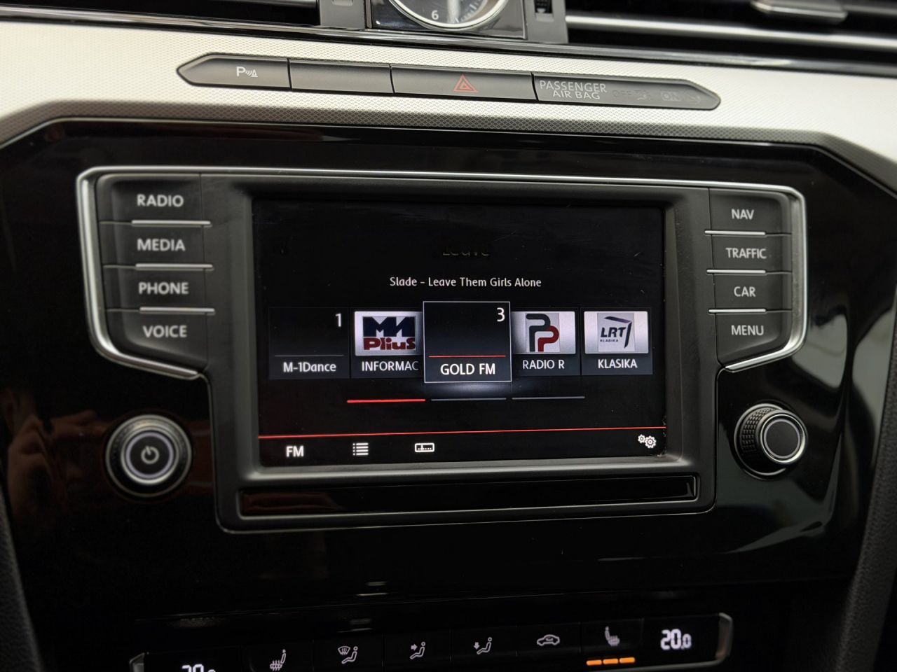 Volkswagen Passat | 21