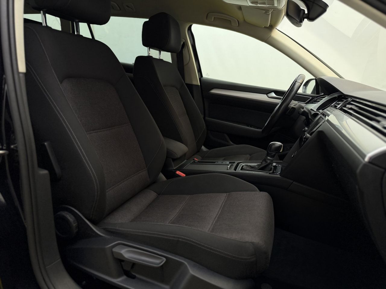 Volkswagen Passat | 13