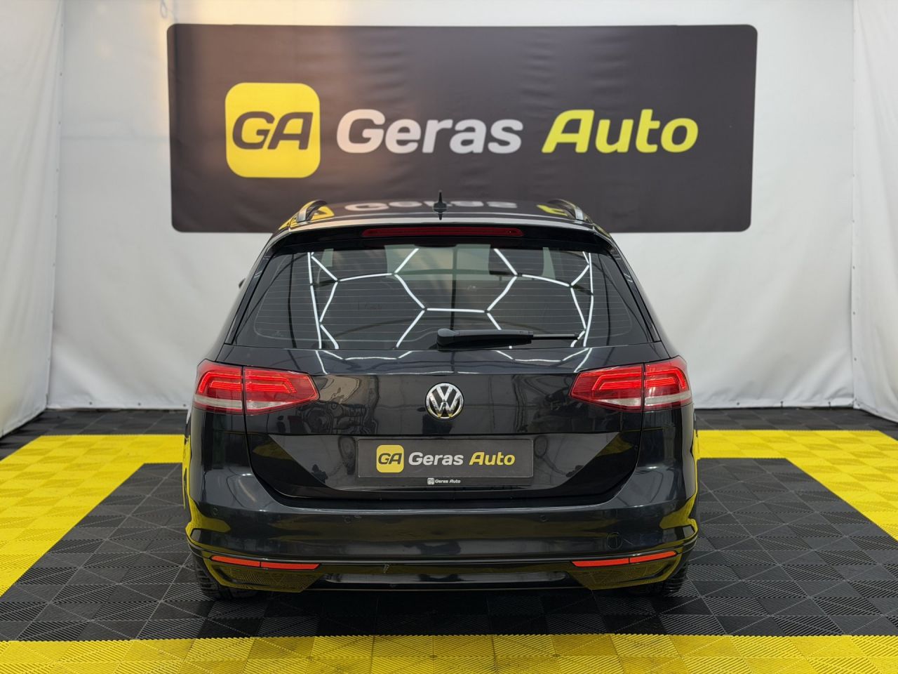 Volkswagen Passat | 4