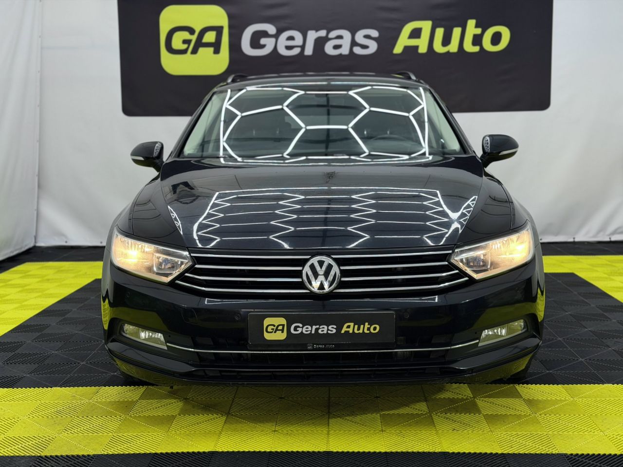 Volkswagen Passat | 1