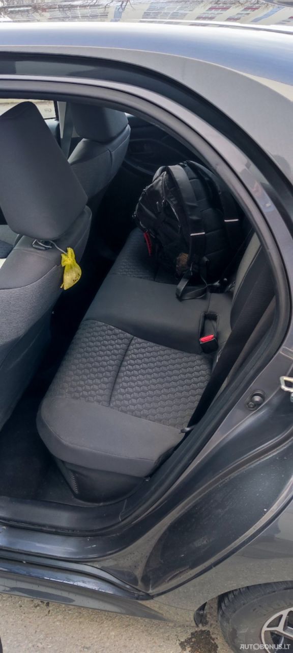 Toyota Yaris | 12