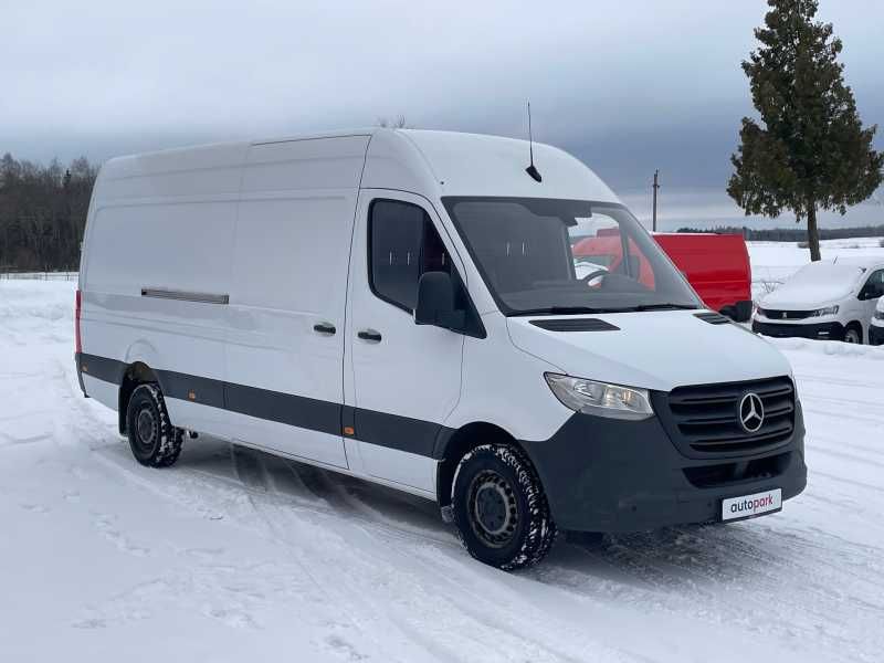 Mercedes-Benz Sprinter | 2