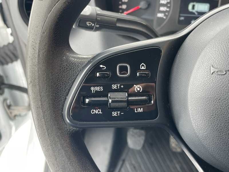 Mercedes-Benz Sprinter | 12