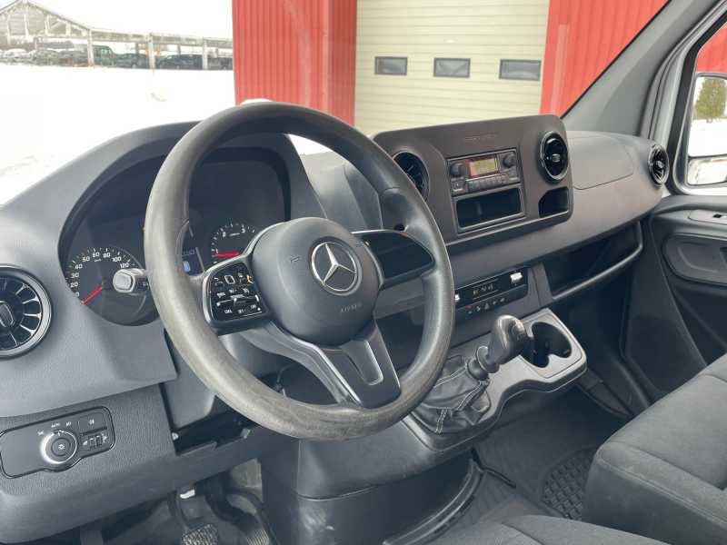 Mercedes-Benz Sprinter | 6
