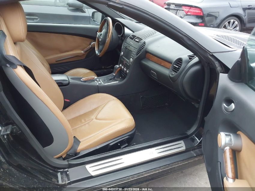 Mercedes-Benz SLK350 | 4