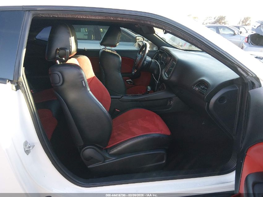 Dodge Challenger | 4